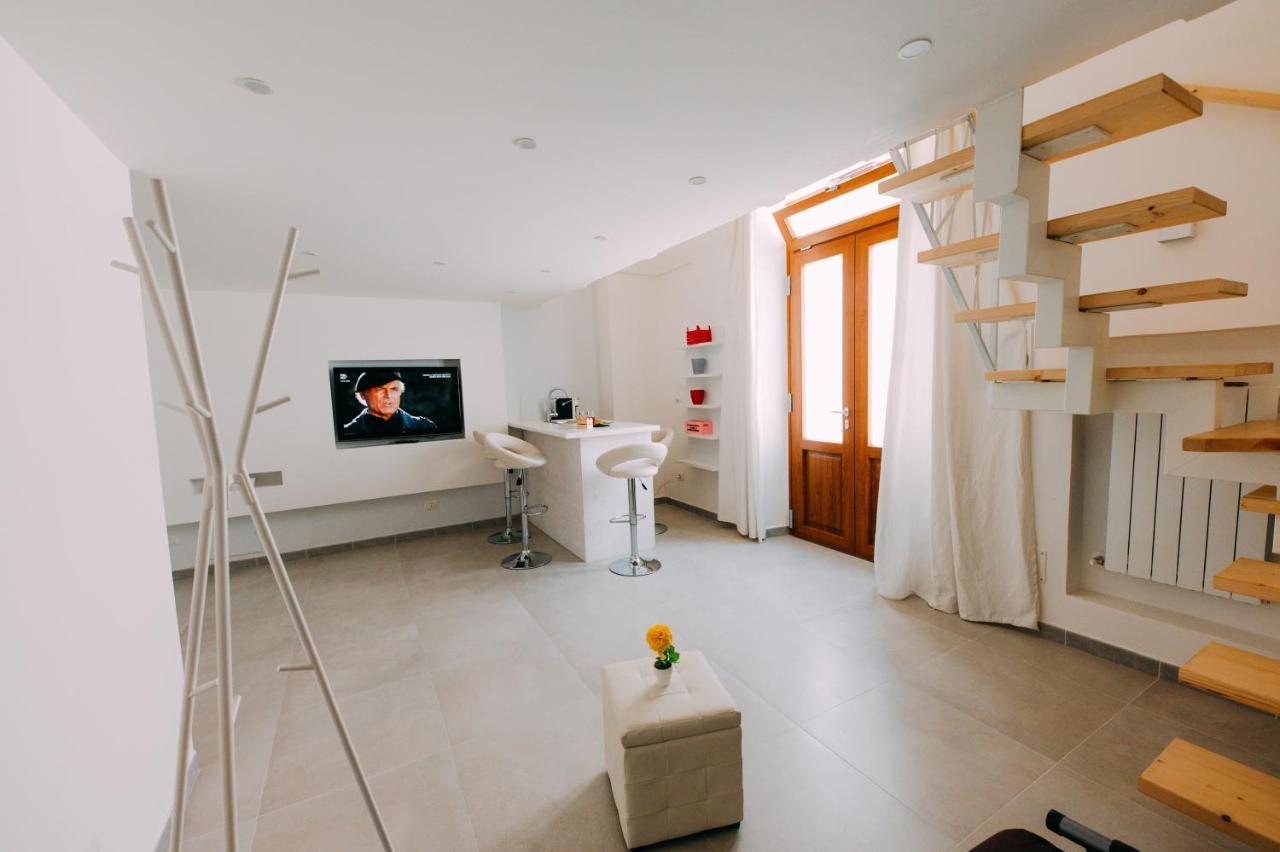 Bed Casa Vacanza Via Gallipoli - Corte Bari 布林迪西 外观 照片